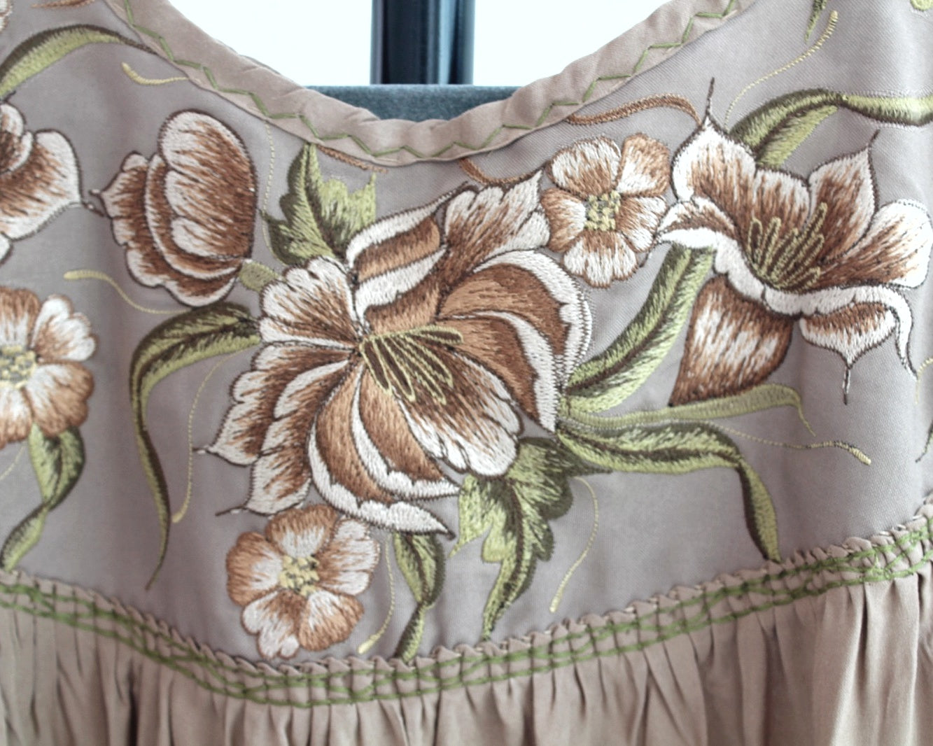 Blusa Abigail Flores Beige XL - XXL