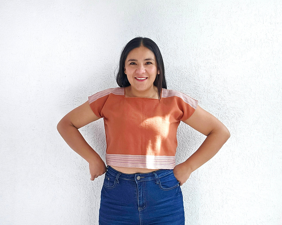 Crop Top Andrea Marrón