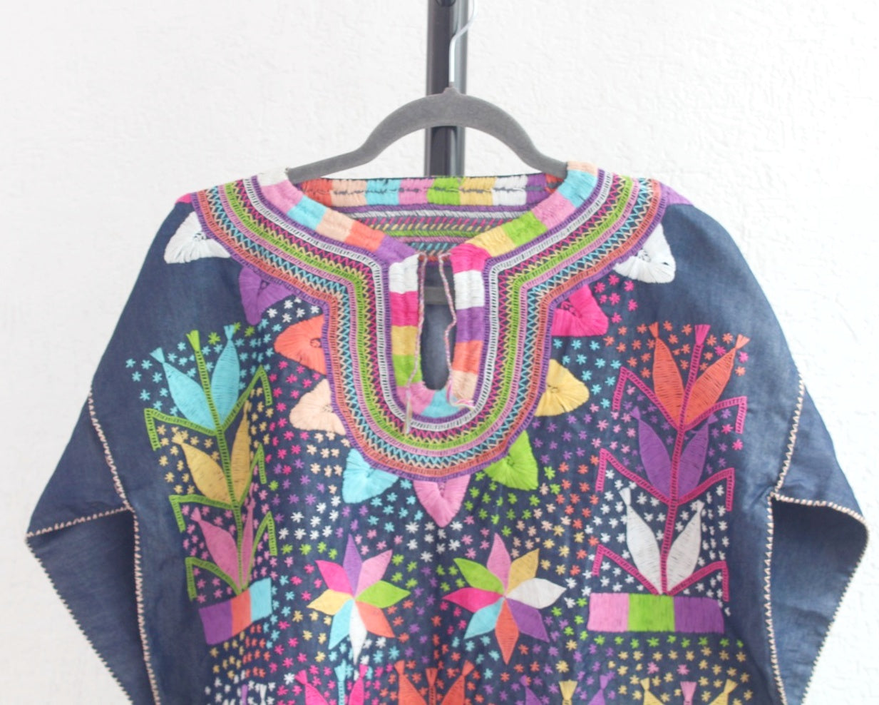 Blusa Milpa CH-M Mezclilla Blanco Verde Rosa
