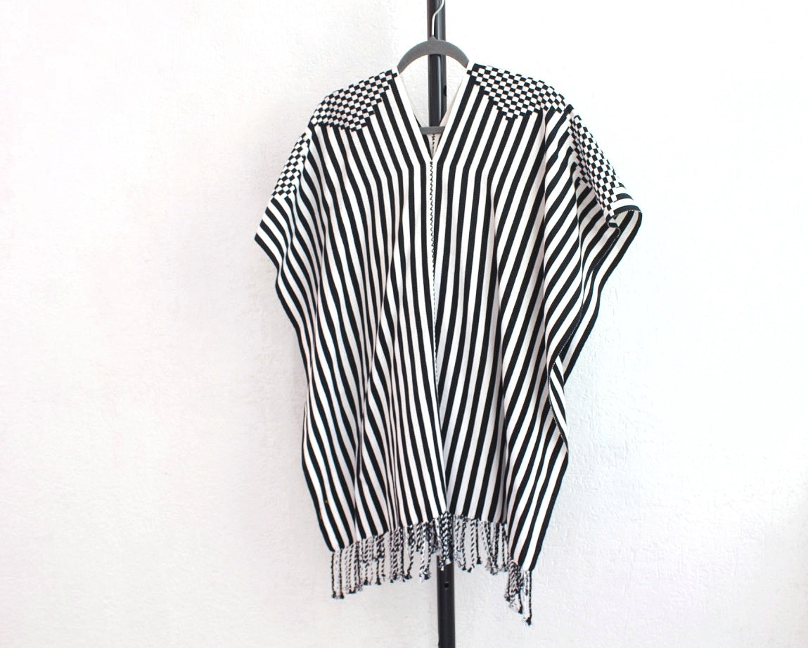Jorongo Rombos Blanco Negro