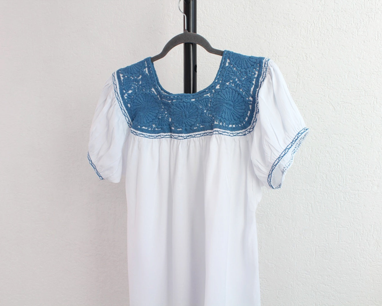 Blusa Aguacatenango Blanco Azul