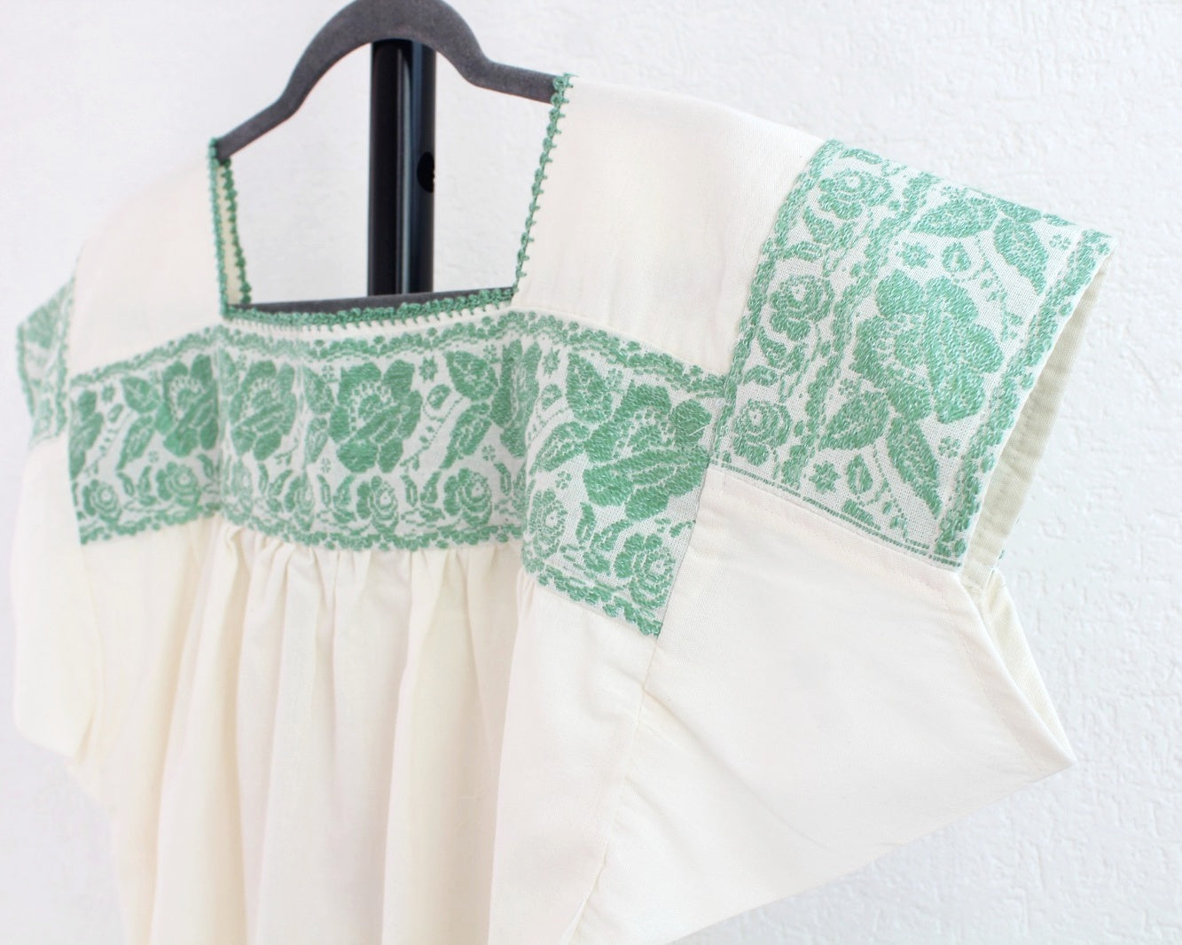Blusa Tradicional Bordada Rosas Menta L - XL
