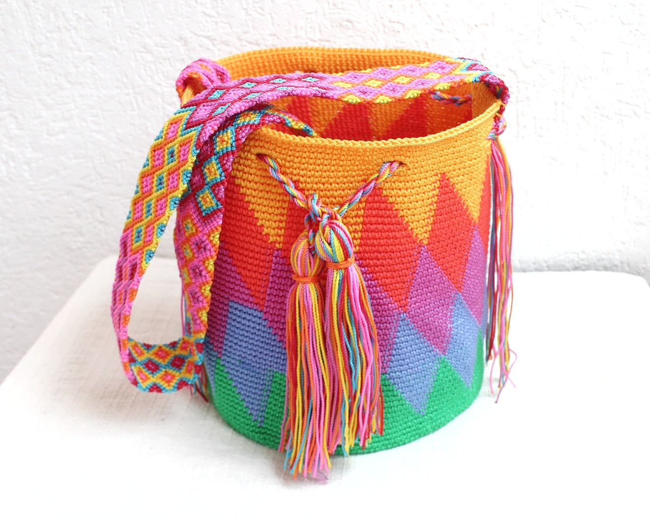 Bolso Morral Rombos Amarillo Rosa Lila